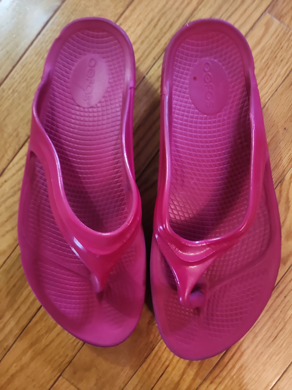 OOFOS Oolala Recovery Women's Re Flip Sandals in Red